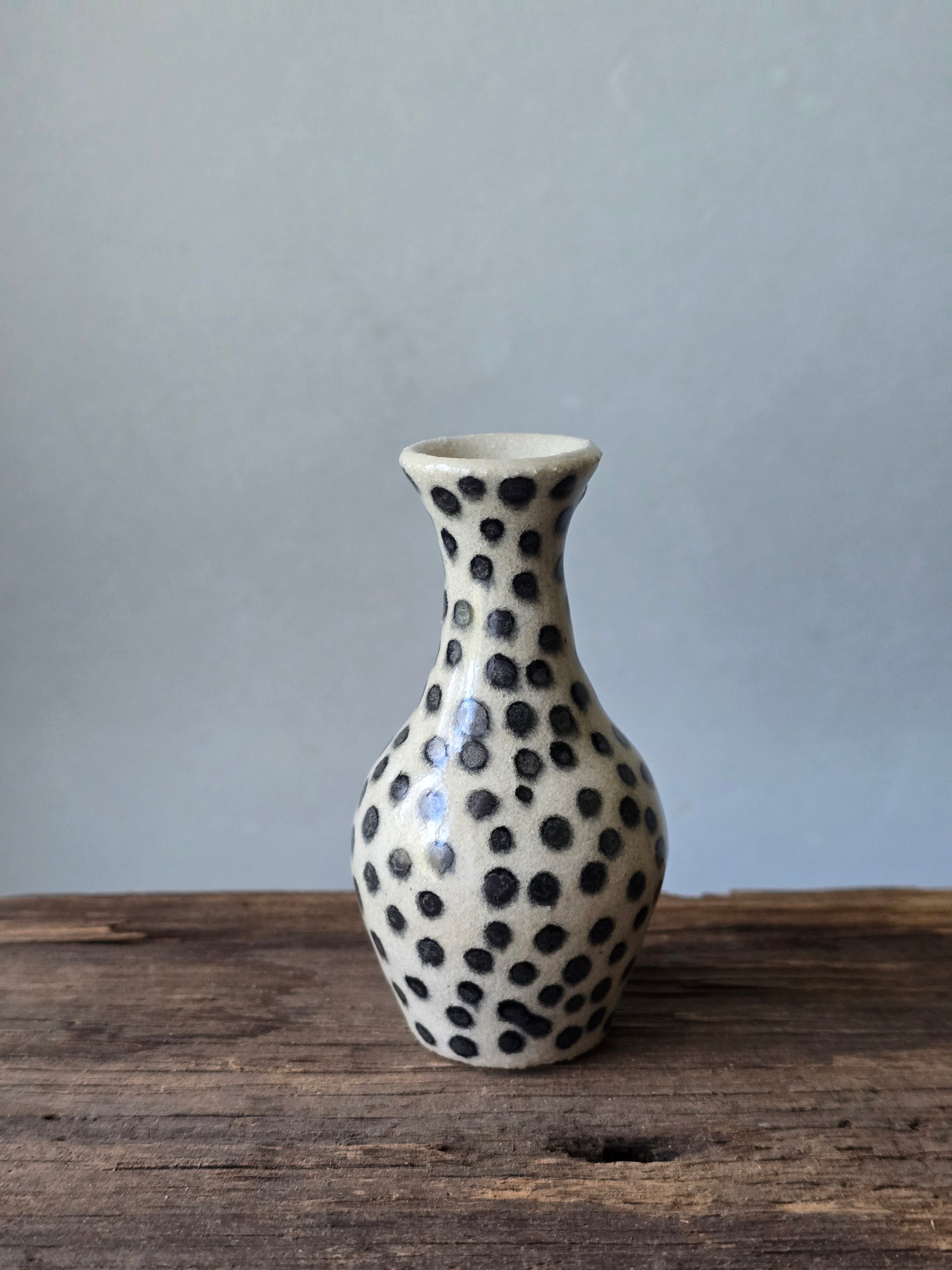 Mini vase 16