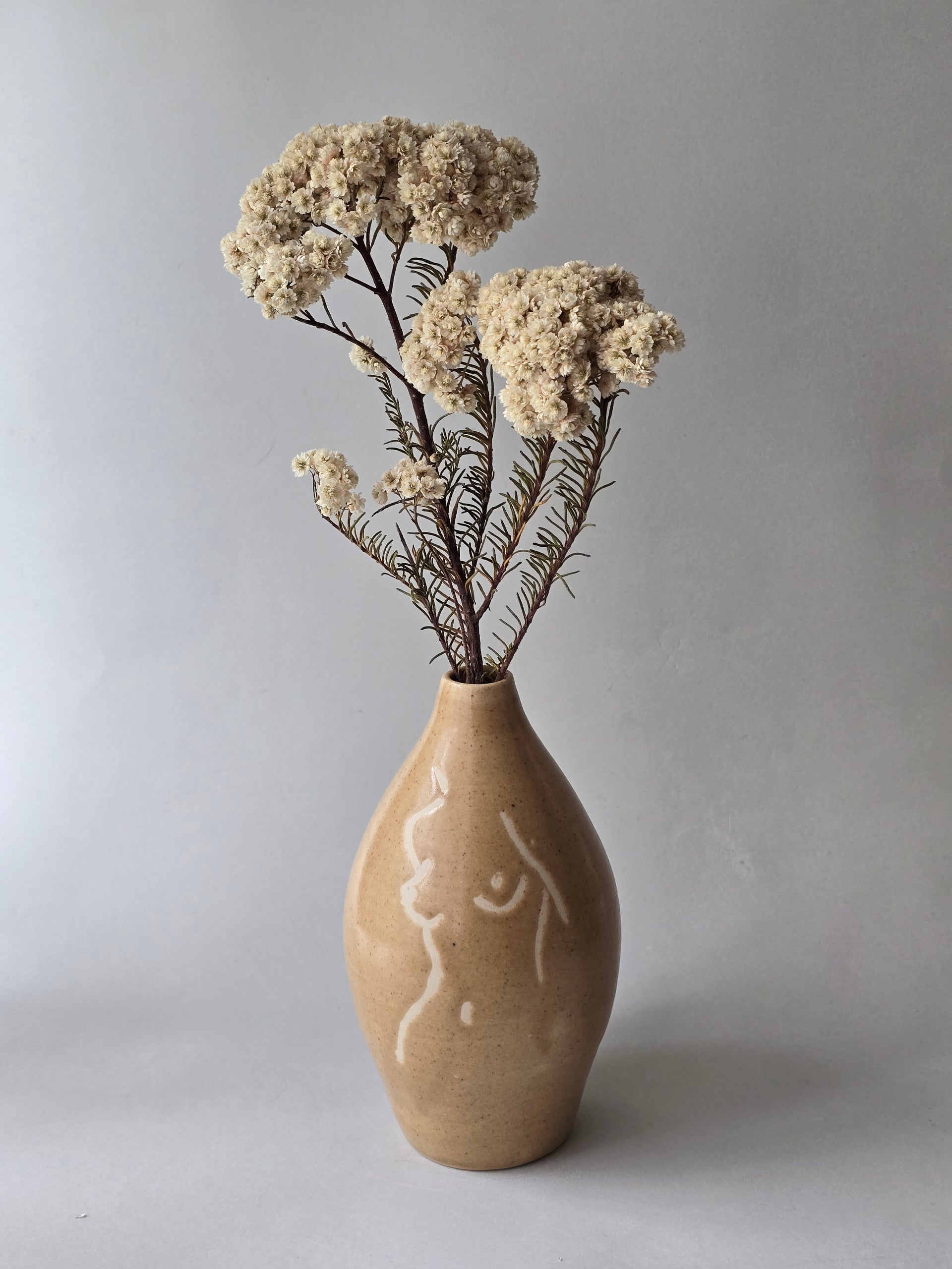 Body Lines Vase