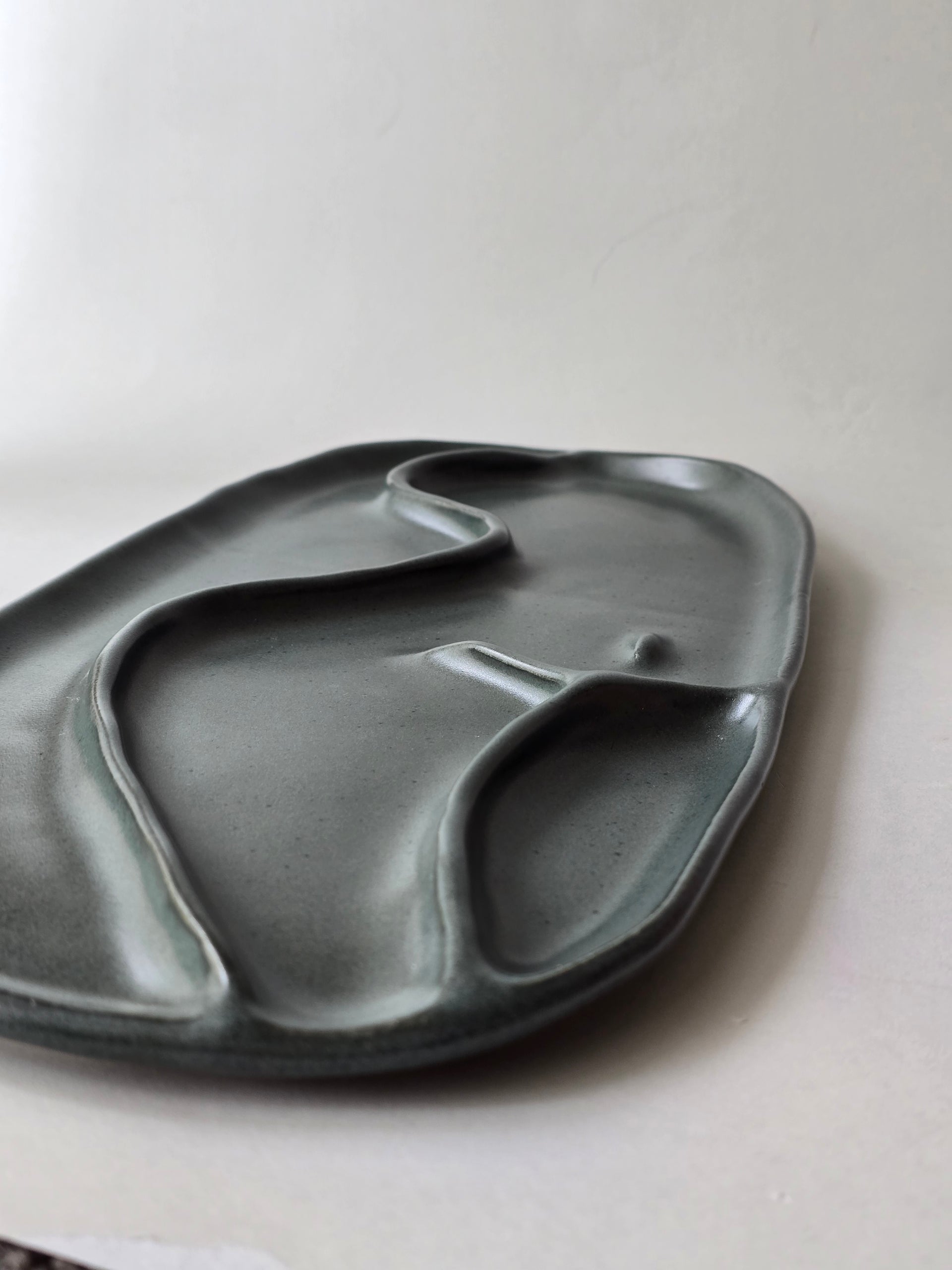 Her Curves Platter
