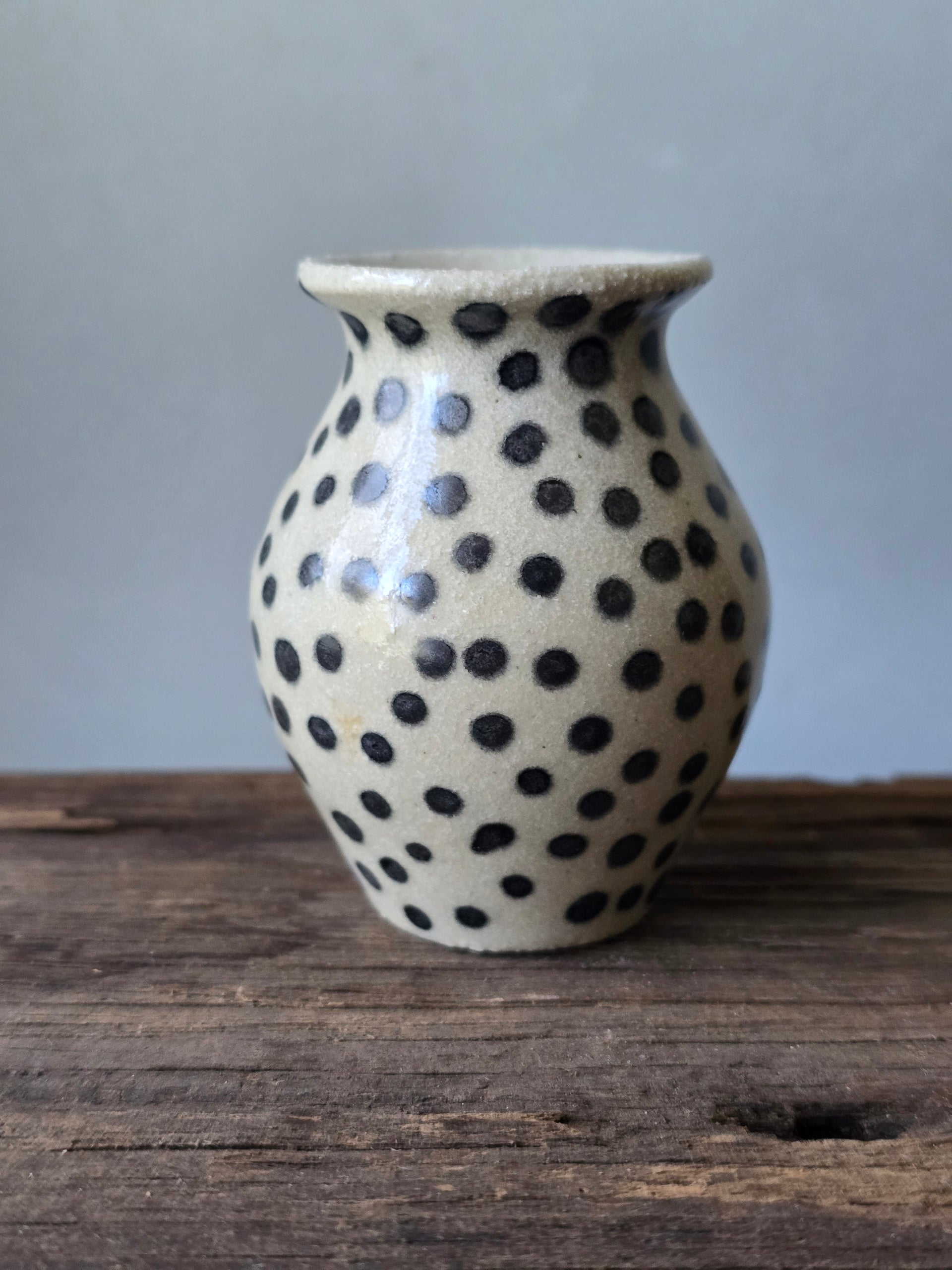 Mini vase 23