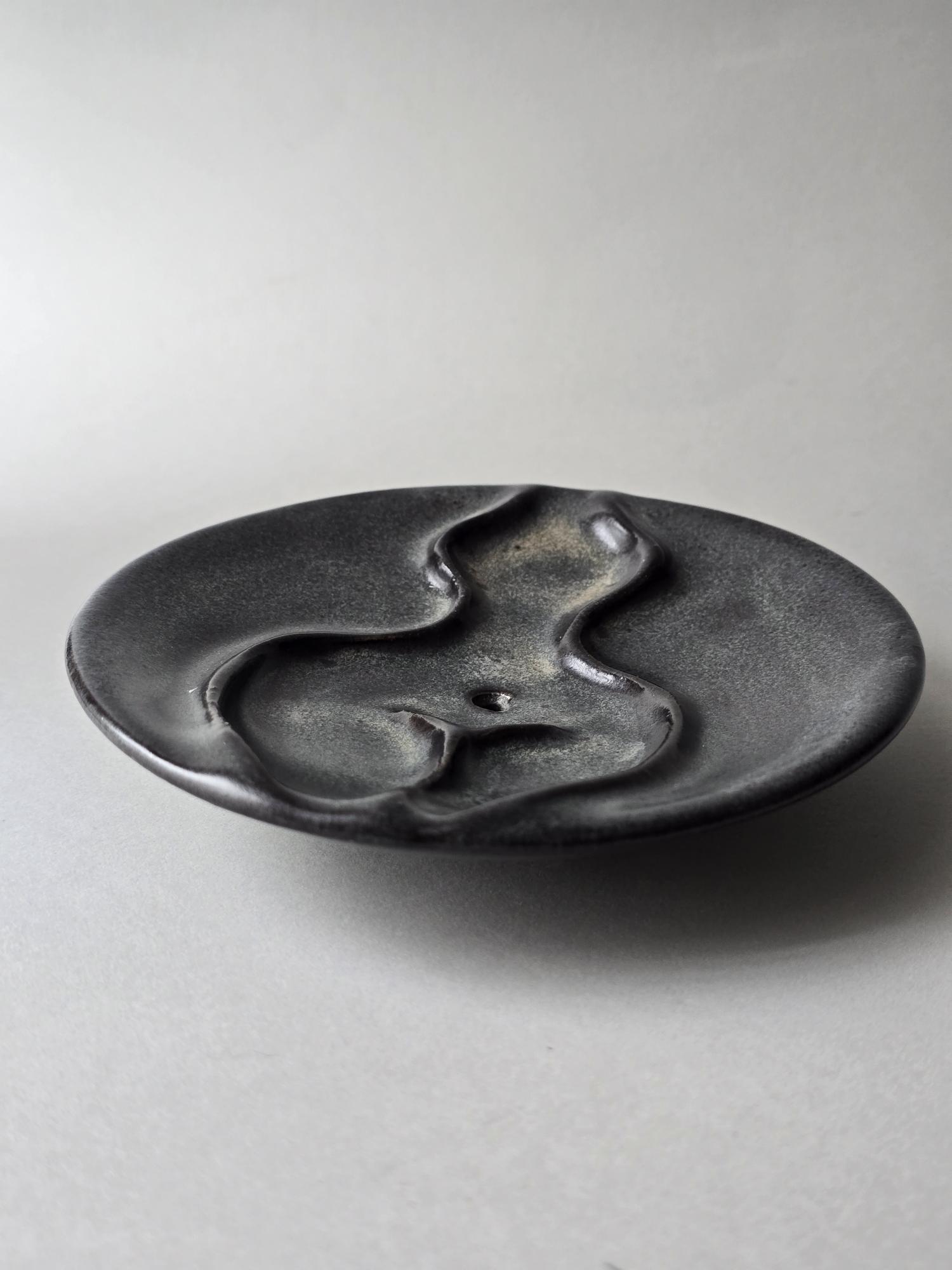 The Sculpted Soap Dish in Midnight Storm