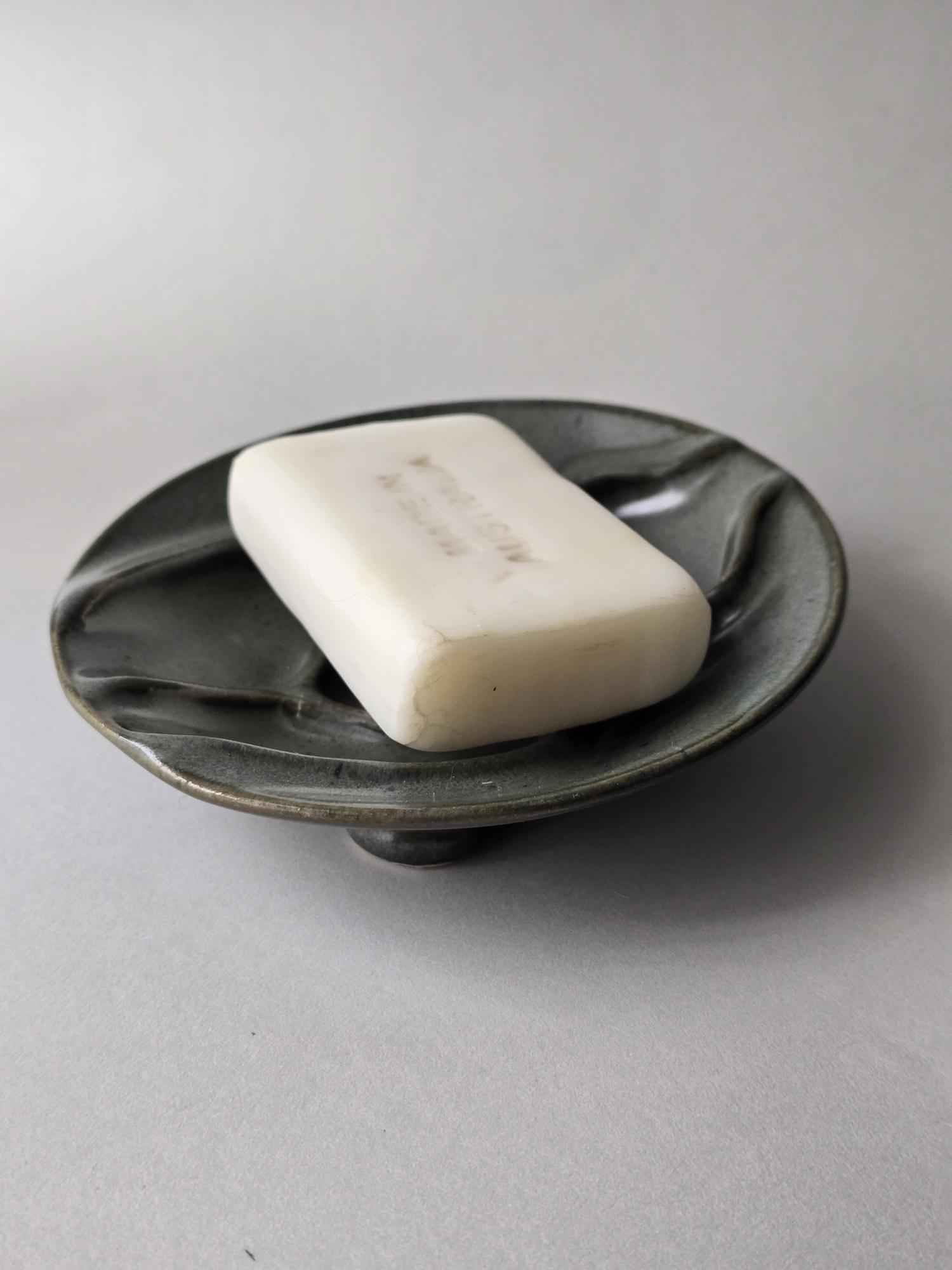 The Sculpted Soap Dish Forest Green