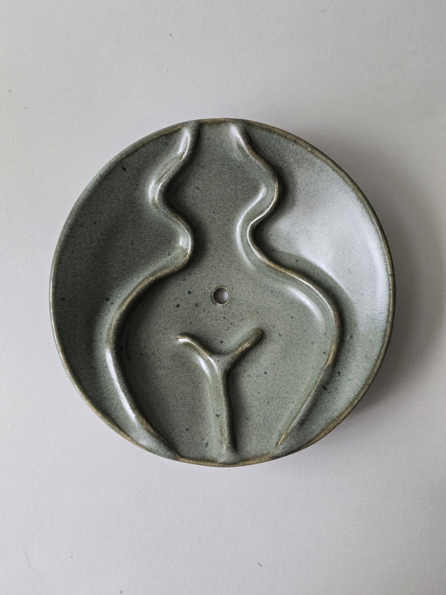 The Sculpted Soap Dish Forest Green
