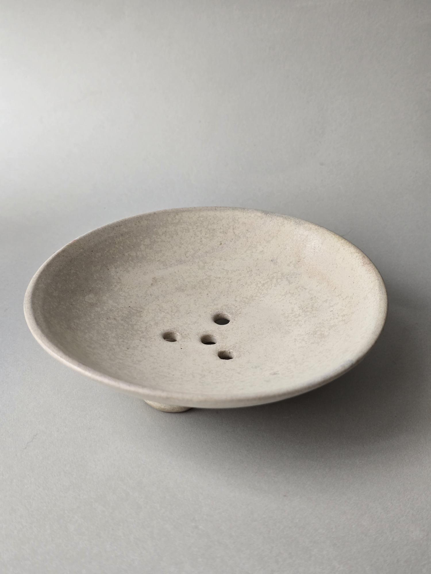 The Pure Soap Dish in Warm Cotton